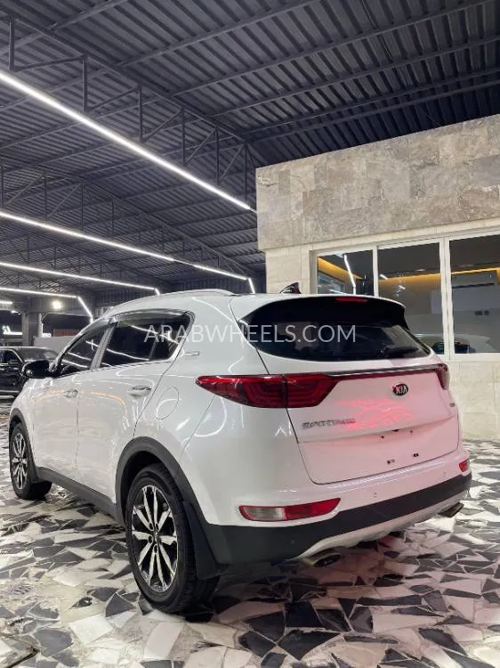 Kia Sportage 2018 for Sale in Ajman Image-15
