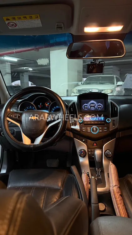Chevrolet Cruze 2015 for Sale in Dubai Image-9