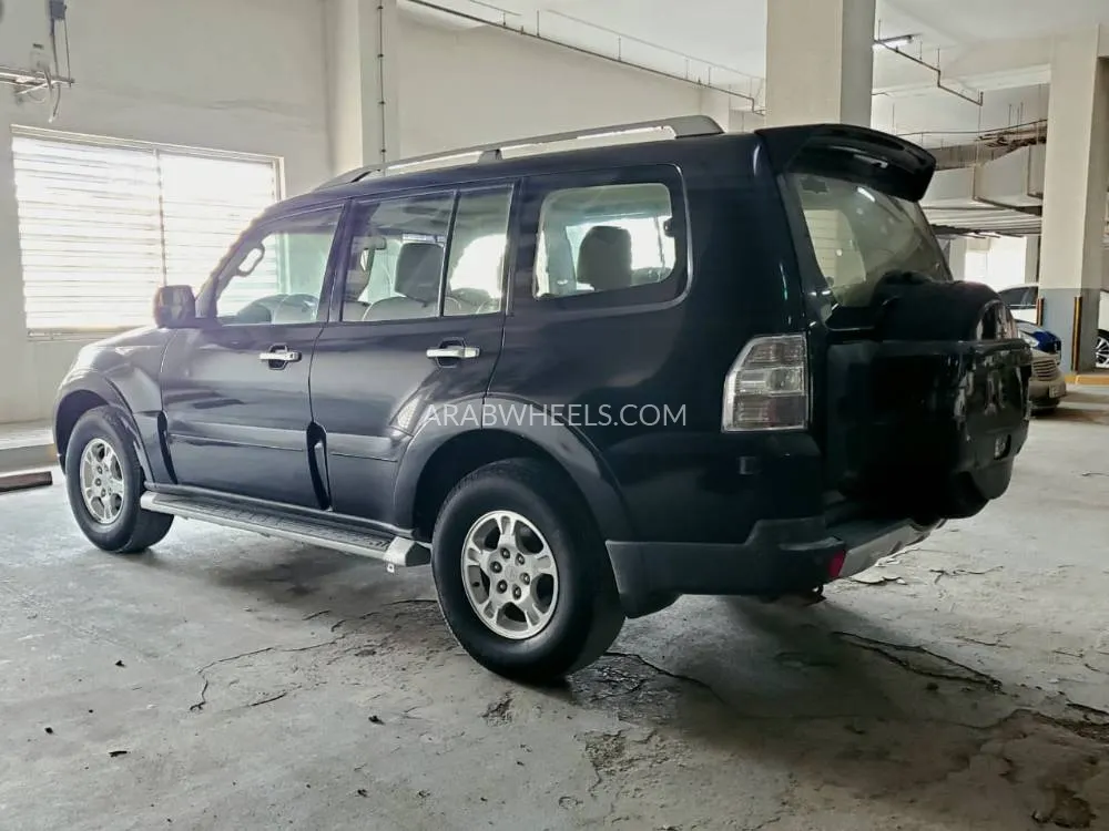 Mitsubishi Pajero 2008 for Sale in Ajman Image-4