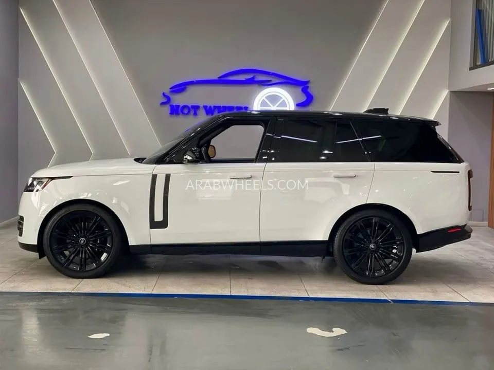 Land Rover Range Rover 2025 for Sale in Dubai Image-2