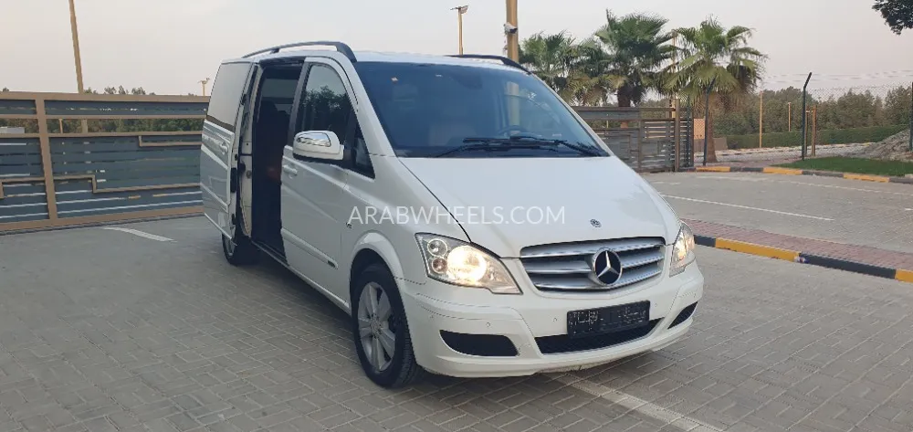 Mercedes Benz V Class 2014 for Sale in Sharjah Image-3