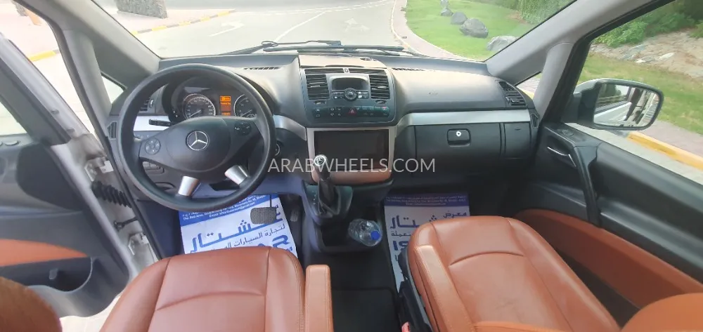 Mercedes Benz V Class 2014 for Sale in Sharjah Image-6