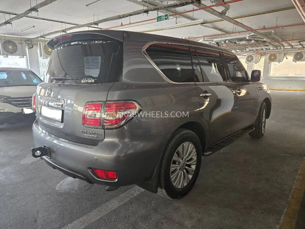 Nissan Patrol 2017 for Sale in Sharjah Image-8
