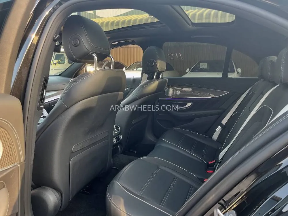 Mercedes Benz E Class 2017 for Sale in Ajman Image-13