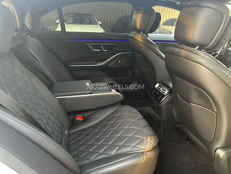 Mercedes Benz S Class 2021 for Sale in Ajman Image-12