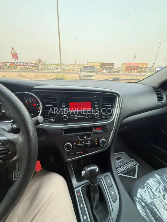 Kia Optima 2015 for Sale in Dubai Image-10