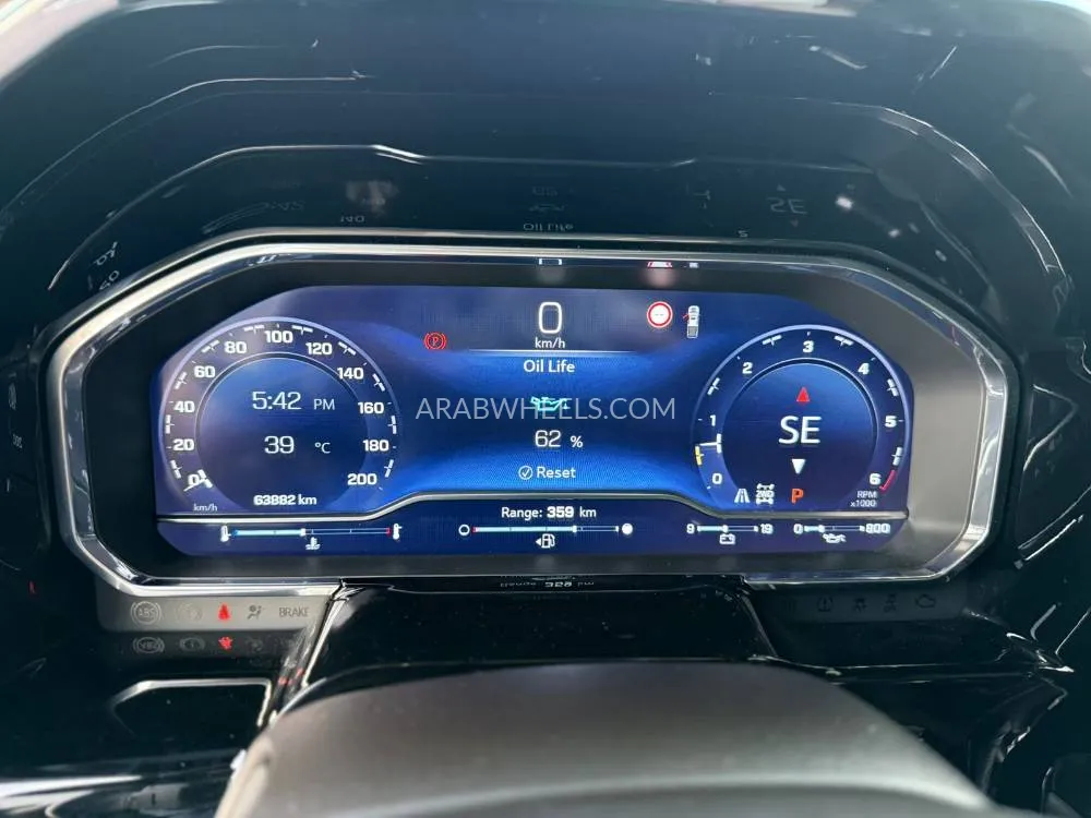 Chevrolet Silverado 2023 for Sale in Abu Dhabi Image-6