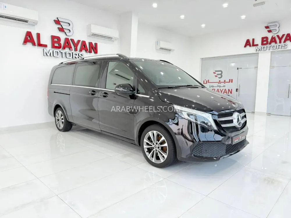 Mercedes Benz V Class 2022 for Sale in Abu Dhabi Image-1