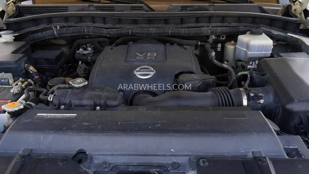 Nissan Patrol 2016 for Sale in Sharjah Image-3