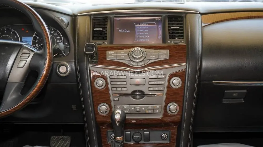 Nissan Patrol 2016 for Sale in Sharjah Image-12