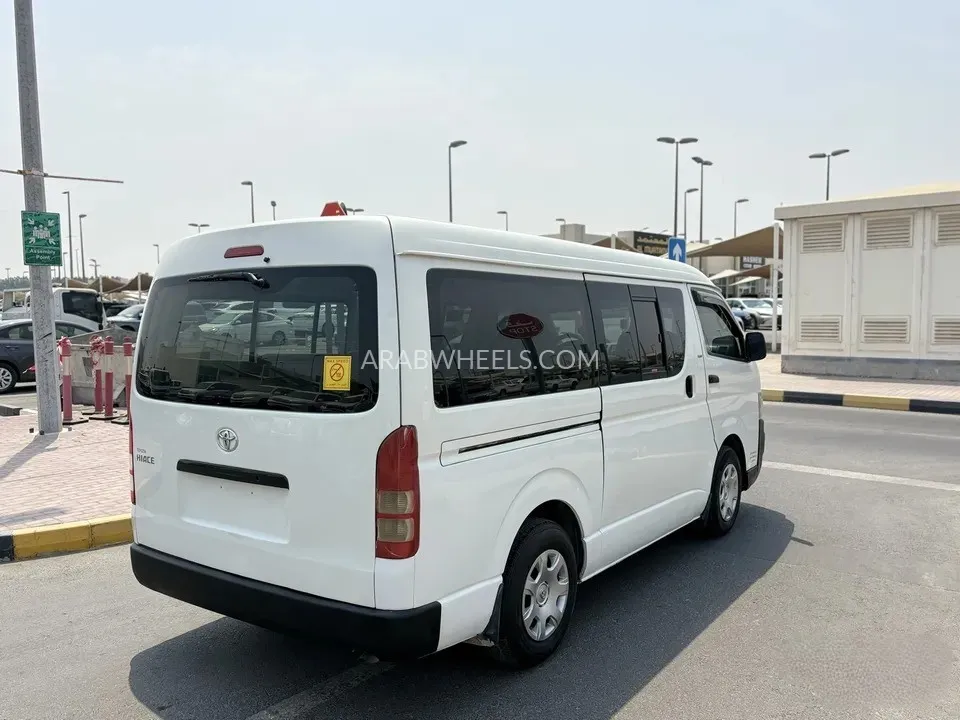 Toyota Hiace 2008 for Sale in Sharjah Image-6