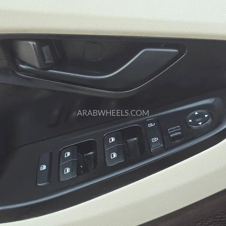 Hyundai Creta 2022 for Sale in Sharjah Image-15