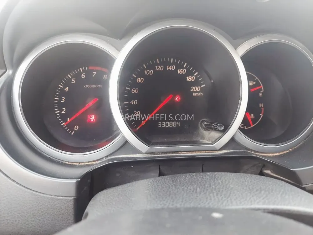 سوزوكي فيتارا 2008 for Sale in الشارقة Image-6