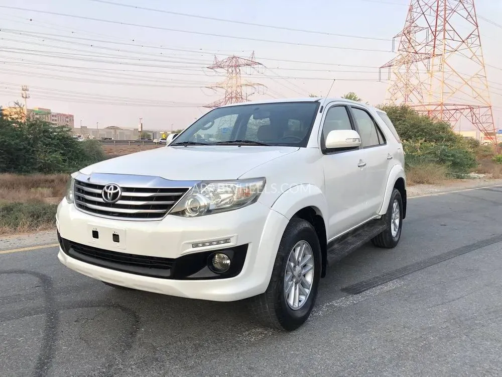 Toyota Fortuner 2015 for Sale in Sharjah Image-1