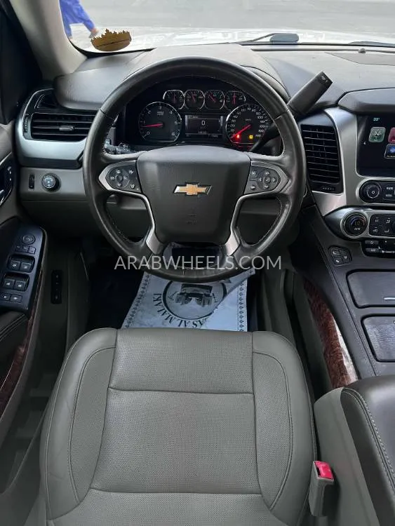 Chevrolet Tahoe 2018 for Sale in Sharjah Image-6