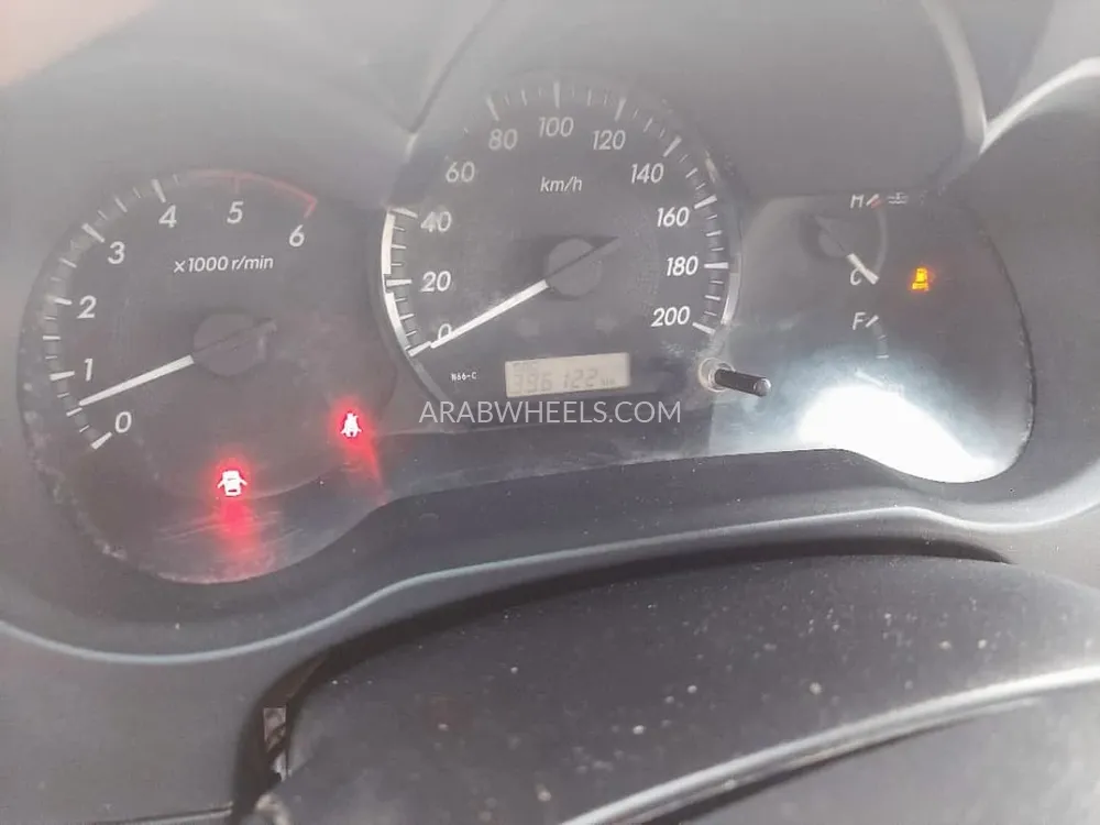 Toyota Hilux 2013 for Sale in Sharjah Image-7