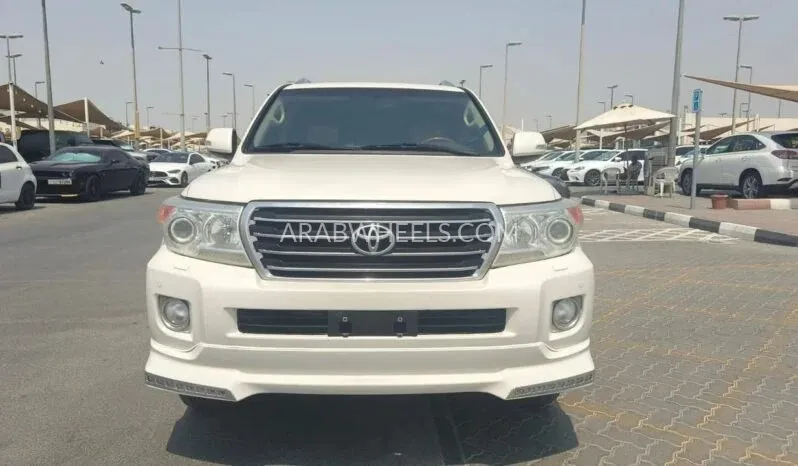 Toyota Land Cruiser 2015 for Sale in Sharjah Image-2