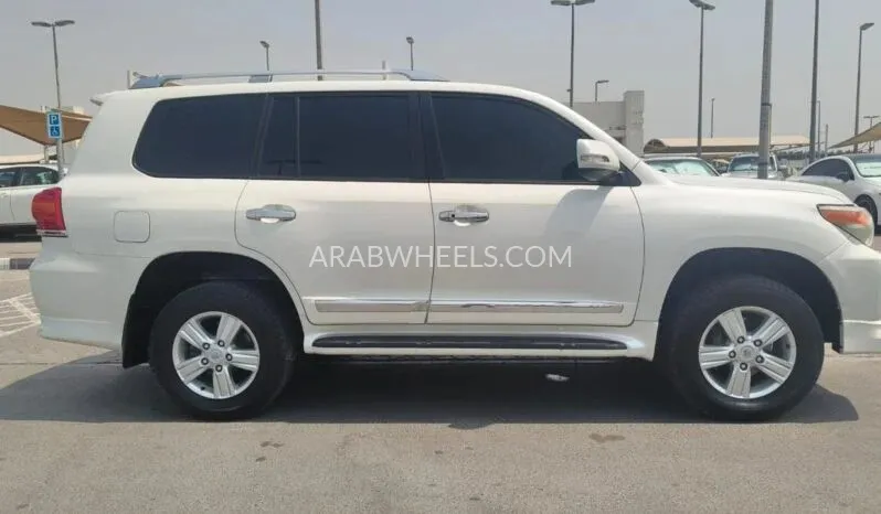 Toyota Land Cruiser 2015 for Sale in Sharjah Image-4