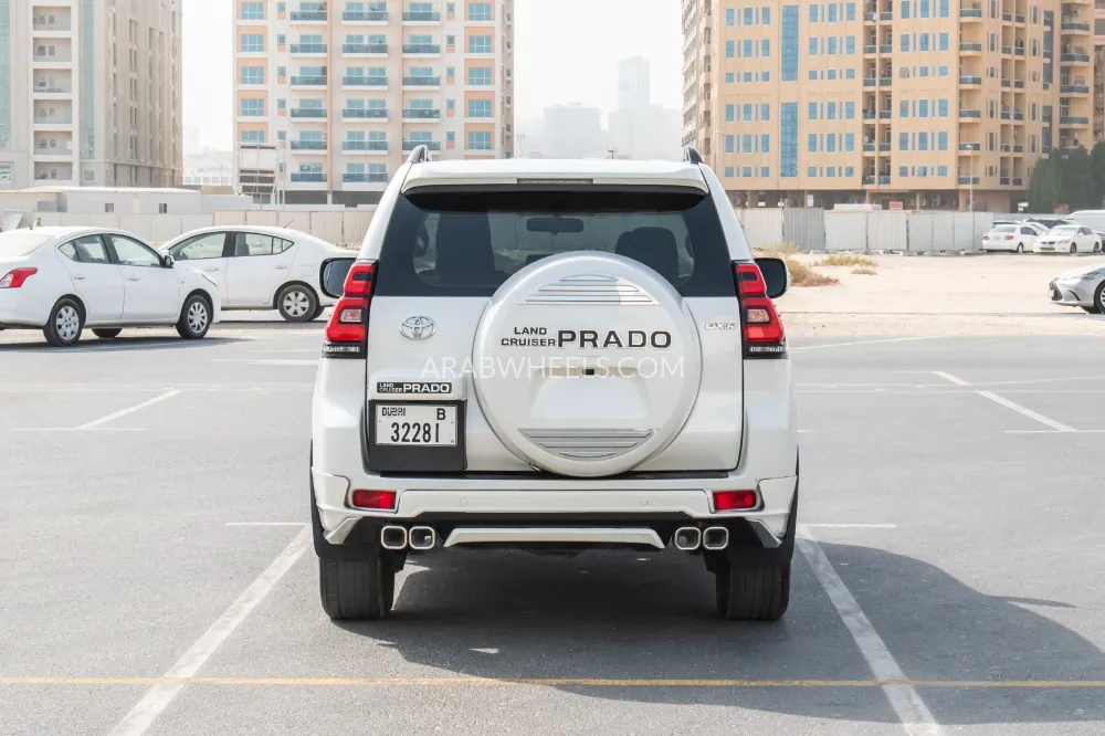 تويوتا لاند كروزر برادو 2017 for Sale in دبي Image-5