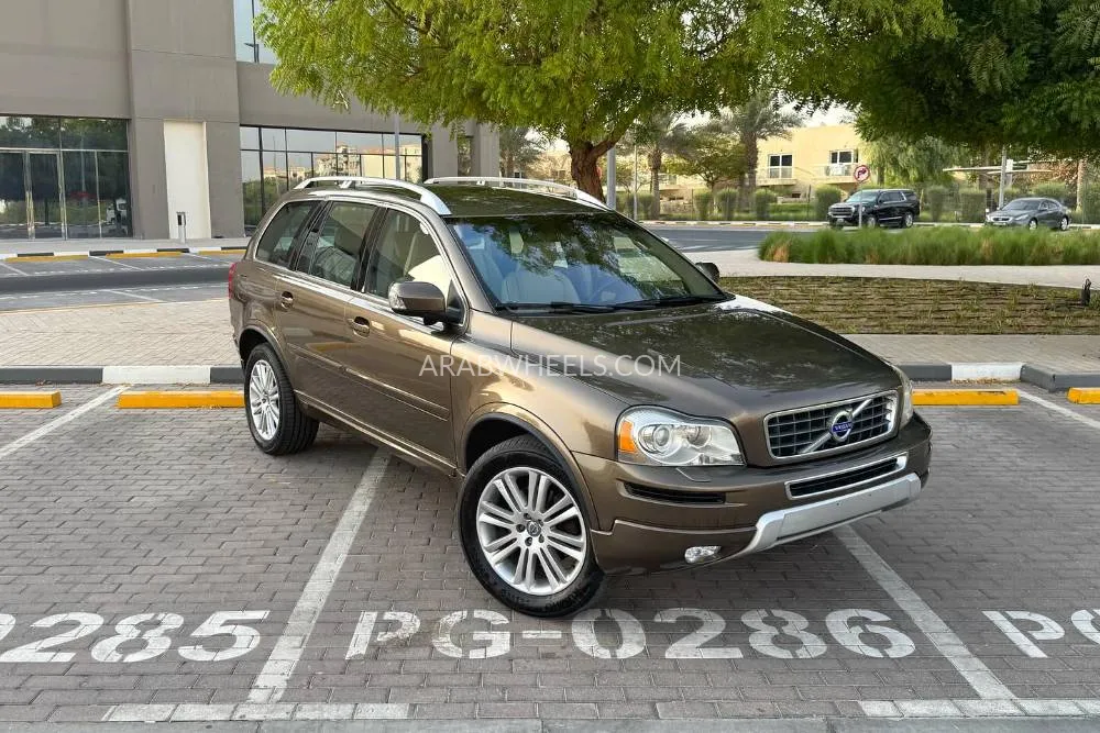 Volvo XC90 2014 for Sale in Dubai Image-2