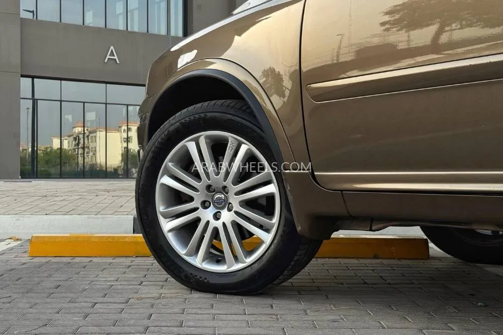 Volvo XC90 2014 for Sale in Dubai Image-7