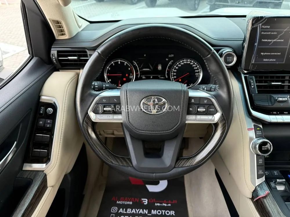 Toyota Land Cruiser 2024 for Sale in Abu Dhabi Image-6