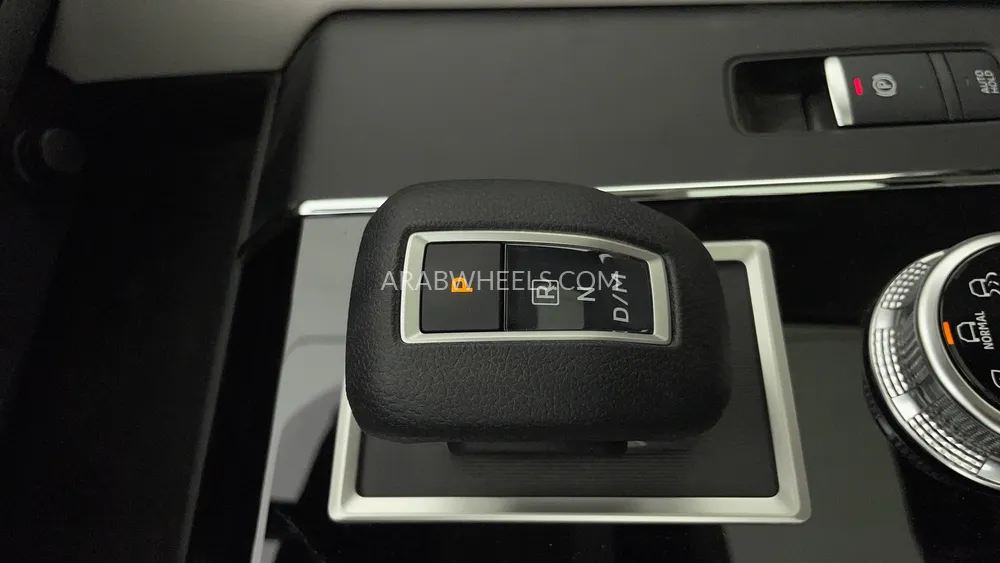 Mitsubishi Outlander 2025 for Sale in Dubai Image-18