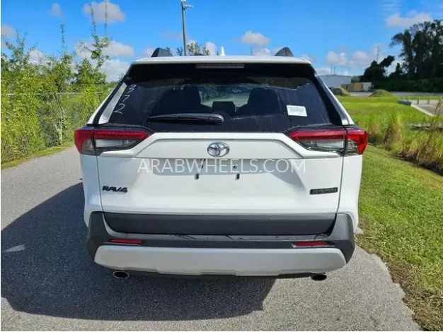 Toyota Rav4 2024 for Sale in Fujairah Image-4