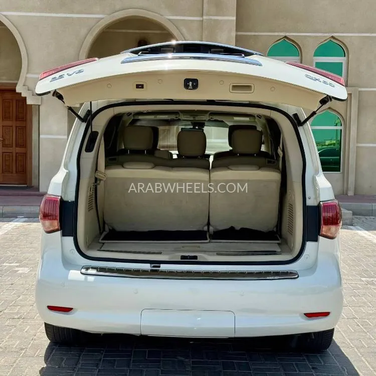 Infiniti QX80 2014 for Sale in Ajman Image-9