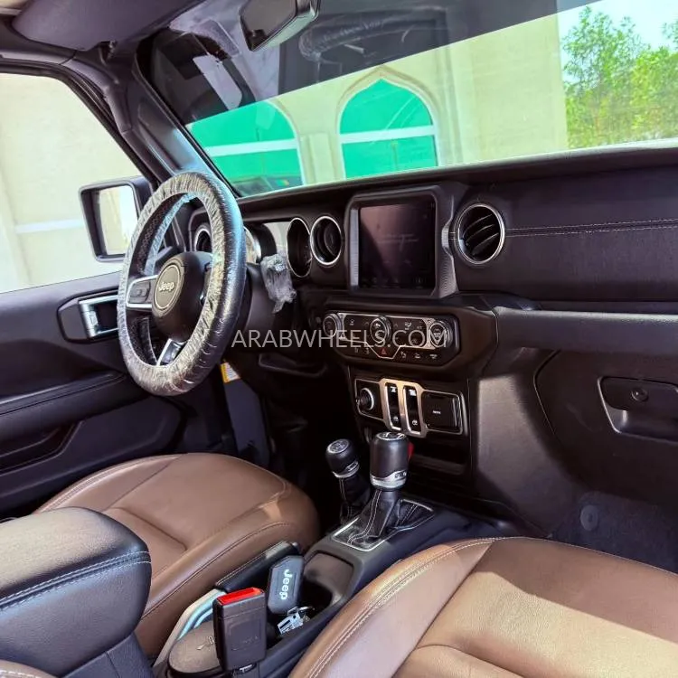 Jeep Wrangler 2021 for Sale in Ajman Image-5