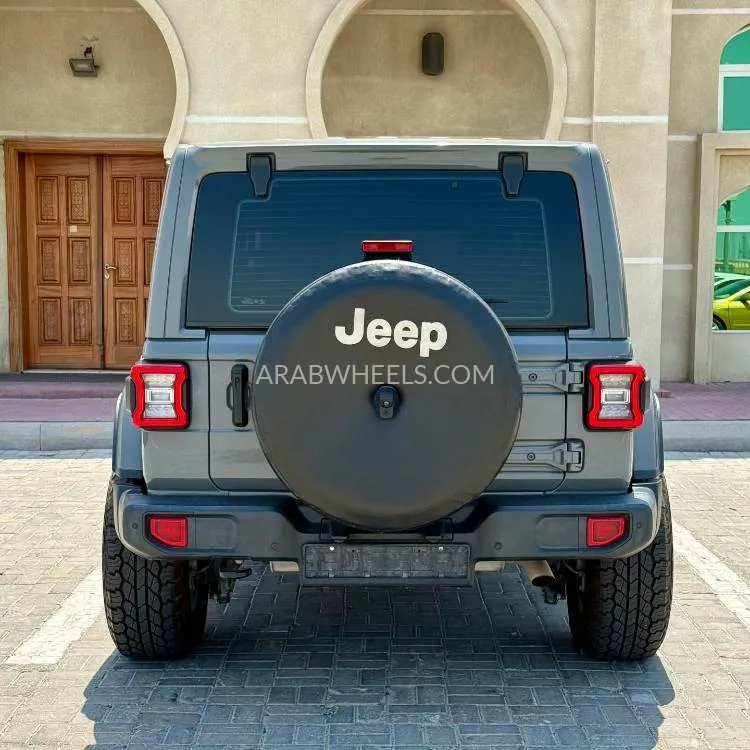 Jeep Wrangler 2021 for Sale in Ajman Image-9