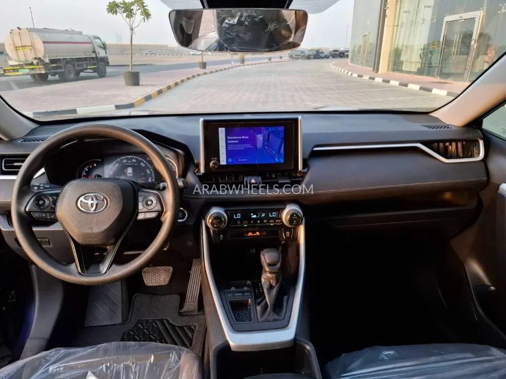 Toyota Rav4 2023 for Sale in Ajman Image-10