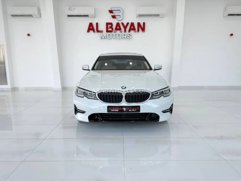 BMW 3 series 2020 for Sale in Abu Dhabi Image-2