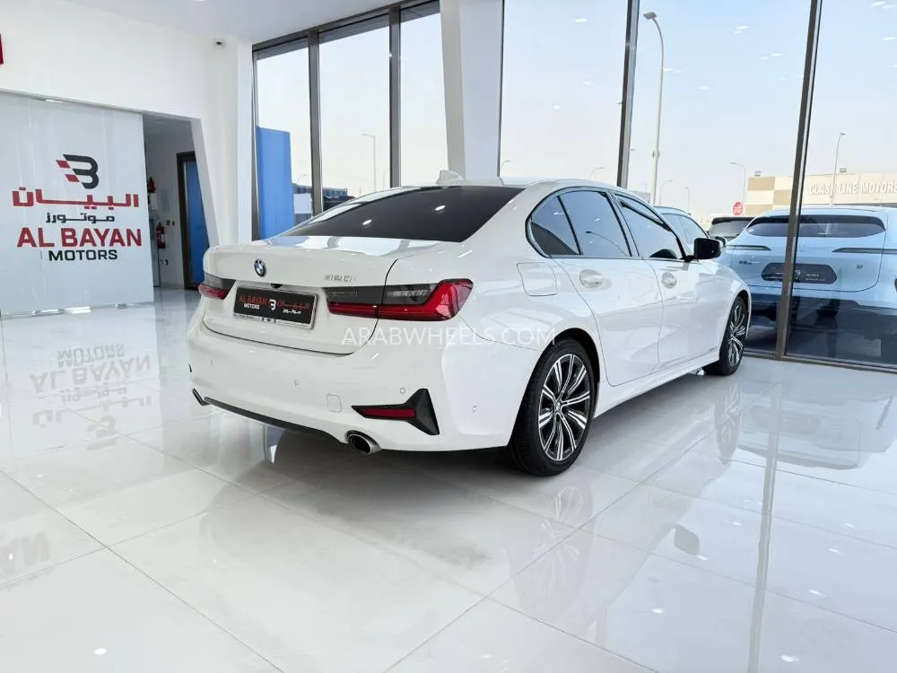 BMW 3 series 2020 for Sale in Abu Dhabi Image-11