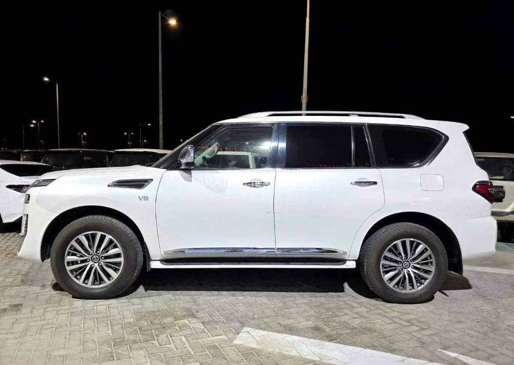 Nissan Patrol 2021 for Sale in Abu Dhabi Image-8