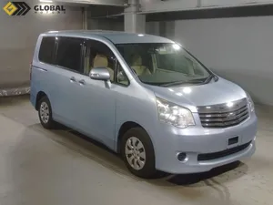 Toyota Noah 2011 for Sale