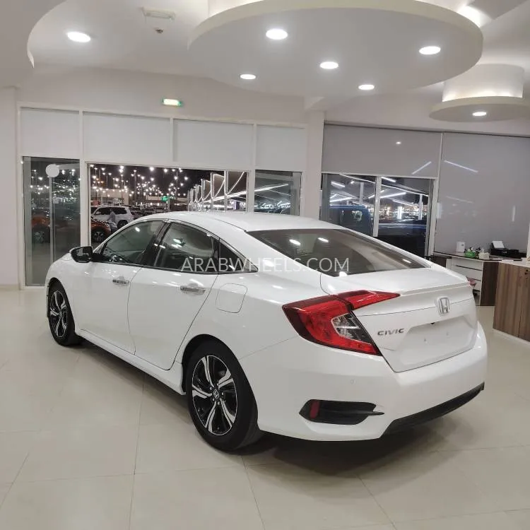 Honda Civic 2019 for Sale in Sharjah Image-9