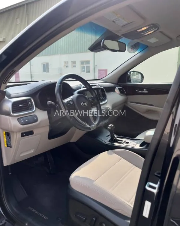كيا سورينتو 2018 for Sale in أم القيوين Image-6