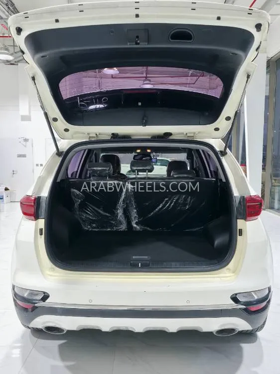Kia Sportage 2019 for Sale in Abu Dhabi Image-8