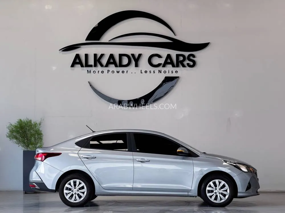Hyundai Accent 2023 for Sale in Dubai Image-3