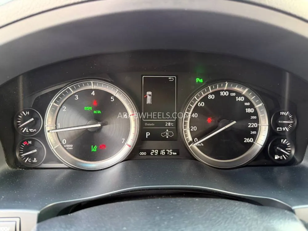 Lexus LX 2020 for Sale in Abu Dhabi Image-7