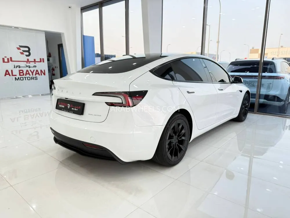 Tesla Model 3 2024 for Sale in Abu Dhabi Image-11