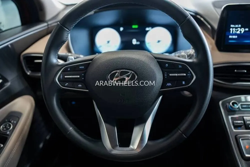 هيونداي سانتا في 2023 for Sale in أم القيوين Image-8