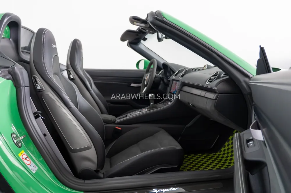 Porsche 718 2023 for Sale in Dubai Image-8