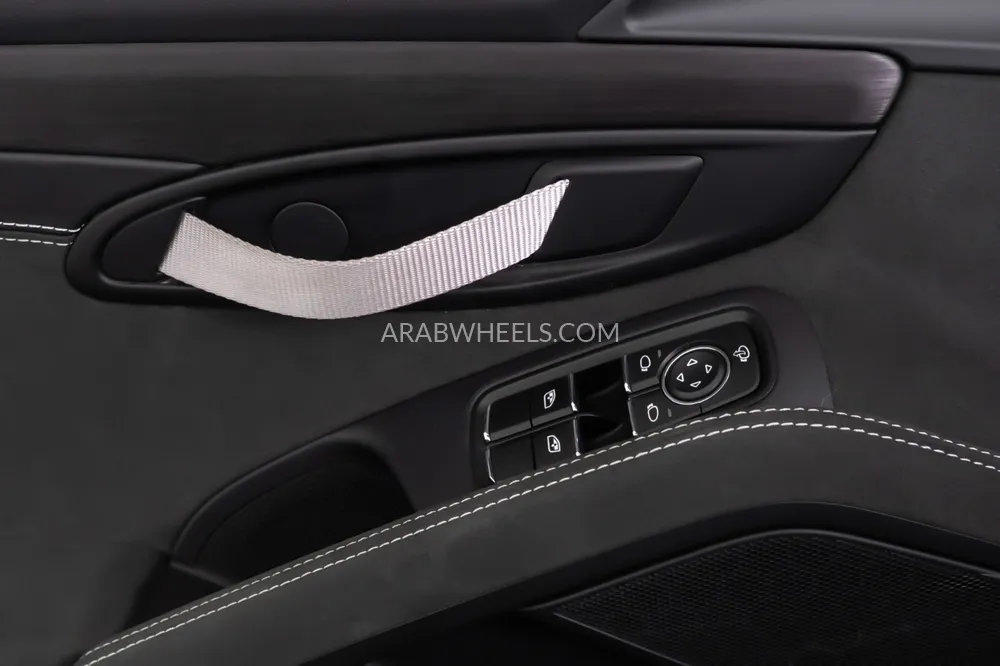 Porsche 718 2023 for Sale in Dubai Image-10