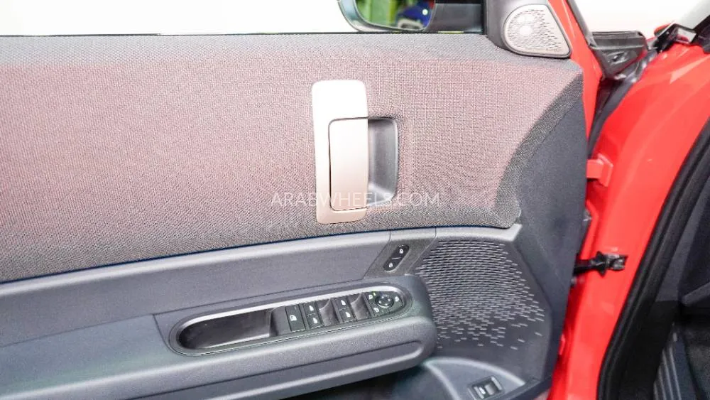 ميني كانتريمان 2025 for Sale in أبو ظبي Image-5