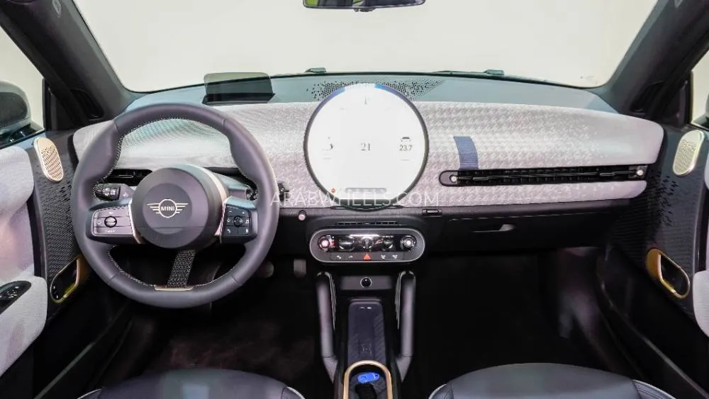 Mini SE EV 2025 for Sale in Abu Dhabi Image-8