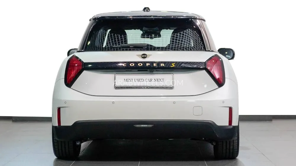 Mini SE EV 2025 for Sale in Abu Dhabi Image-11