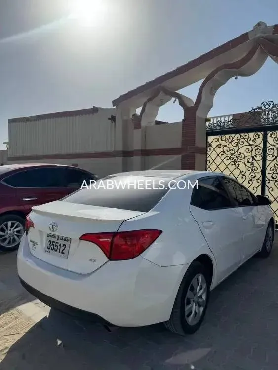 Toyota Corolla 2018 for Sale in Ajman Image-6