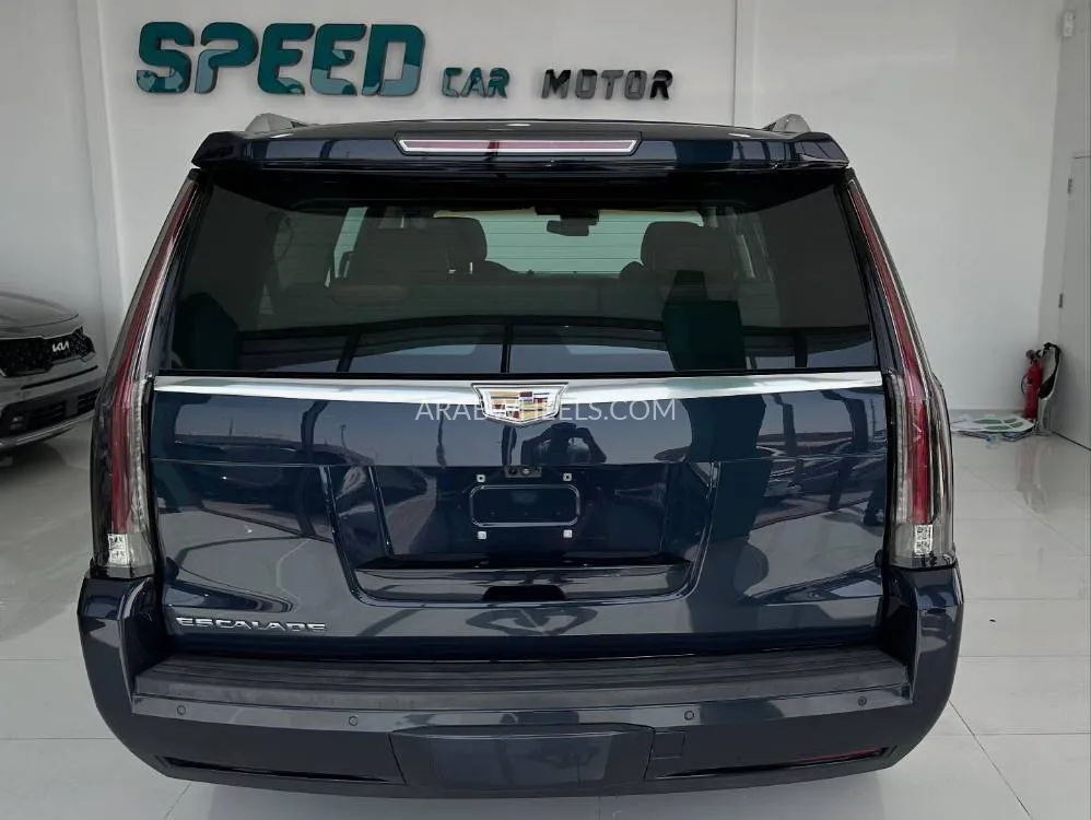Cadillac Escalade 2017 for Sale in Abu Dhabi Image-11